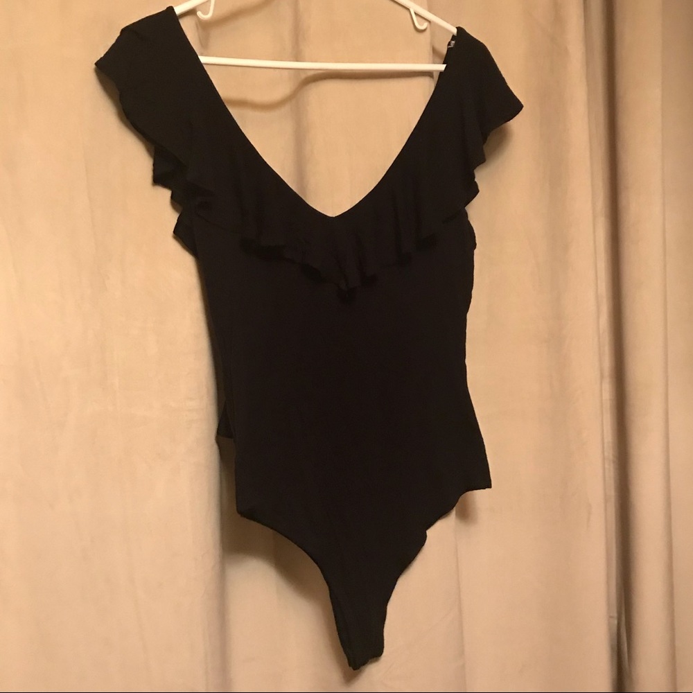 Black Ruffle Body Suit - Picture 4 of 7